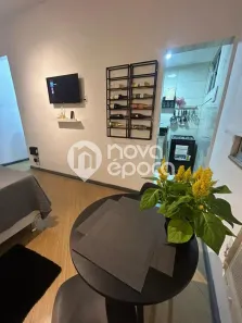 Kitnet à venda, 25m² no Centro, Rio de Janeiro