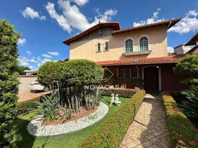 Sobrado com 4 Quartos à venda, 340m² no Planalto, Belo Horizonte