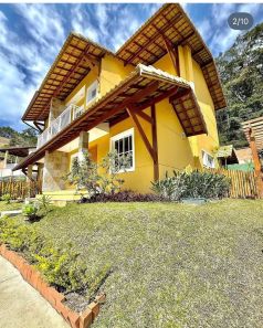 Casa de Condomínio com 3 Quartos à venda, 383m² no Itaipava, Petrópolis
