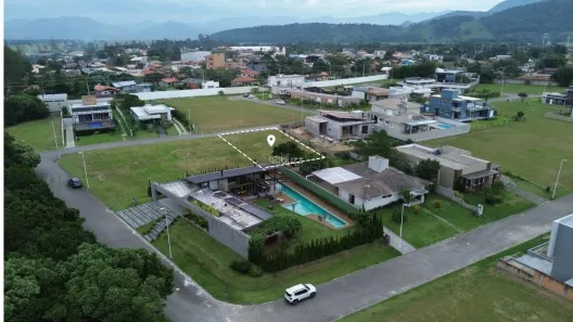 Lote/Terreno à venda, 838m² no Araçatuba, Imbituba