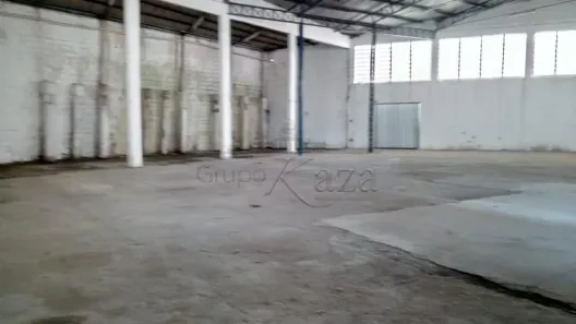 Ponto Comercial para alugar, 500m² no Jardim Satélite, São José dos Campos