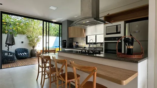 Casa com 3 Quartos à venda, 141m² no Rio Tavares, Florianópolis