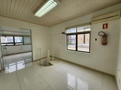 Sala Comercial à venda, 62m² no Auxiliadora, Porto Alegre