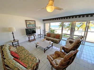 Apartamento com 4 Quartos para alugar, 250m² no Pitangueiras, Guarujá