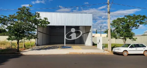 Galpão/Depósito/Armazém para alugar, 250m² no Novo Mundo, Uberlândia