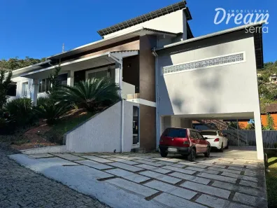 Casa de Condomínio com 3 Quartos à venda, 266m² no Pimenteiras, Teresópolis