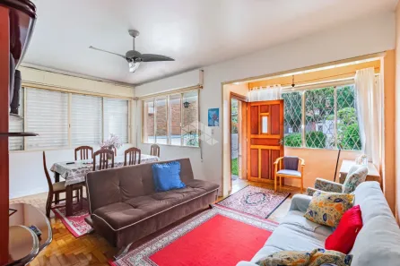 Casa com 2 Quartos à venda, 120m² no Chácara das Pedras, Porto Alegre