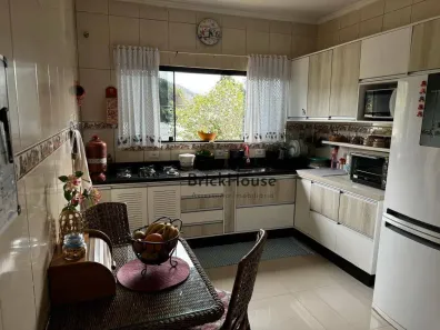 Casa com 3 Quartos à venda, 150m² no Jardim Carambeí, São Roque