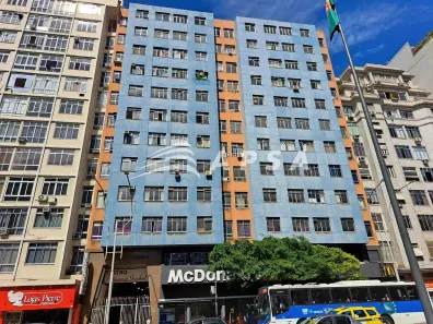 Apartamento com 2 Quartos para alugar, 75m² no Copacabana, Rio de Janeiro