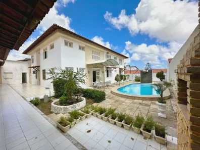 Sobrado com 9 Quartos à venda, 819m² no Cambeba, Fortaleza