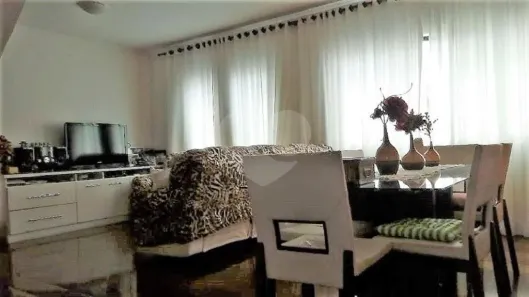 Sobrado com 4 Quartos à venda, 316m² no Vila Nivi, São Paulo