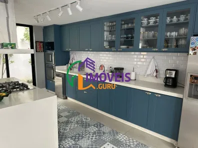 Casa com 4 Quartos à venda, 240m² no Jardim Leonor, São Paulo