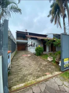 Casa com 4 Quartos à venda, 267m² no Camaquã, Porto Alegre