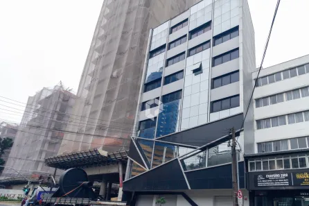 Prédio Comercial à venda, 1890m² no Centro, Curitiba