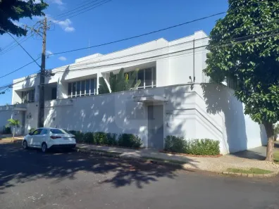 Sala Comercial para alugar, 230m² no Santa Mônica, Uberlândia