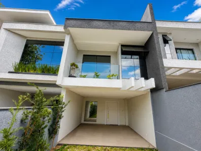 Sobrado com 3 Quartos à venda, 216m² no Ponta Aguda, Blumenau