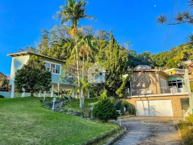 Casa com 5 Quartos à venda, 525m² no Castelanea, Petrópolis