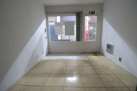 Ponto Comercial para alugar, 42m² no Navegantes, Porto Alegre