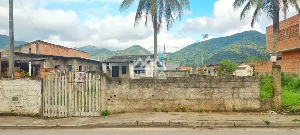 Lote/Terreno à venda, 900m² no Pegorelli, Caraguatatuba
