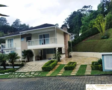 Casa de Condomínio com 4 Quartos à venda, 450m² no Quebra Frascos, Teresópolis