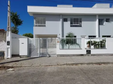 Casa com 3 Quartos à venda, 149m² no Carianos, Florianópolis