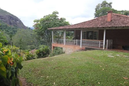 Casa com 4 Quartos à venda, 1290m² no Corrêas, Petrópolis