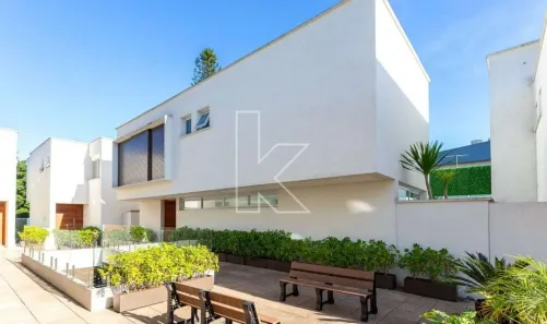 Casa de Condomínio com 4 Quartos à venda, 365m² no Jardim Petrópolis, São Paulo
