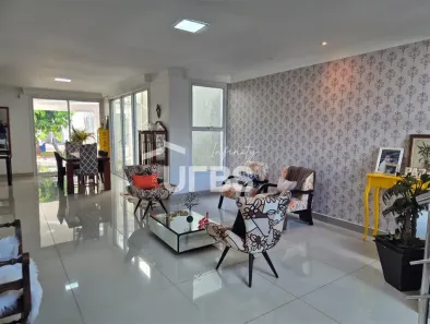 Sobrado com 8 Quartos à venda, 562m² no Morada da Colina, Uberlândia