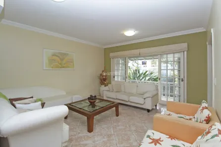Sobrado com 4 Quartos à venda, 435m² no Jardim Itu, Porto Alegre
