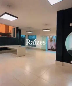 Casa com 3 Quartos para alugar, 280m² no Fundinho, Uberlândia