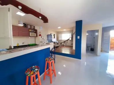Casa com 3 Quartos à venda, 205m² no Maracaipe, Ipojuca