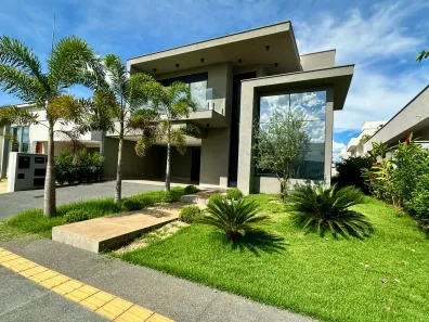 Casa de Condomínio com 4 Quartos à venda, 325m² no Residencial Goiânia Golfe Clube, Goiânia