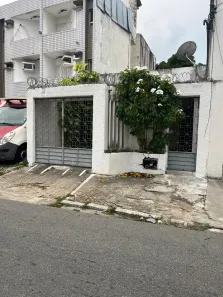 Imóvel Comercial com 3 Quartos para alugar, 200m² no Pajuçara, Maceió