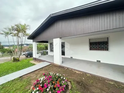 Casa com 2 Quartos para alugar, 70m² no Goiás, Santa Cruz do Sul