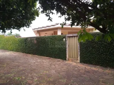 Casa com 3 Quartos à venda, 276m² no Centro, Araraquara