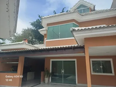 Sobrado com 5 Quartos para alugar, 350m² no Vargem Pequena, Rio de Janeiro