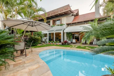 Casa com 3 Quartos à venda, 420m² no Boa Vista, Porto Alegre