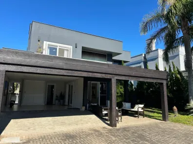 Casa de Condomínio com 5 Quartos à venda, 311m² no , Xangri-Lá