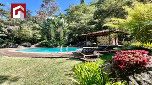 Casa com 7 Quartos à venda, 840m² no Corrêas, Petrópolis