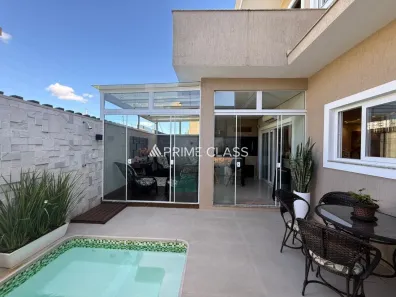 Sobrado com 4 Quartos à venda, 224m² no Igara, Canoas