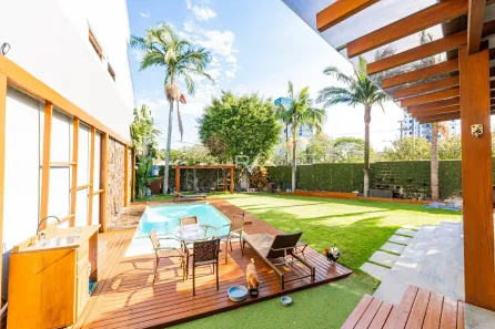 Casa com 5 Quartos para venda ou aluguel, 216m² no Jardim Itu, Porto Alegre