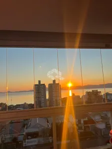 Apartamento com 2 Quartos à venda, 72m² no Barreiros, São José