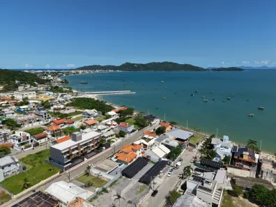 Flat com 1 Quarto à venda, 37m² no Zimbros, Bombinhas