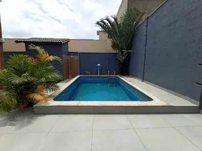 Casa de Condomínio com 4 Quartos à venda, 390m² no São Pedro, Juiz de Fora