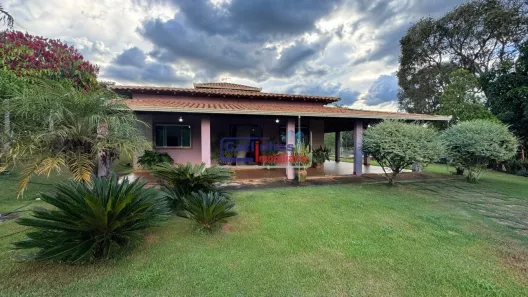 Fazenda/Sítio com 3 Quartos à venda, 263m² no Varginha, Igarapé
