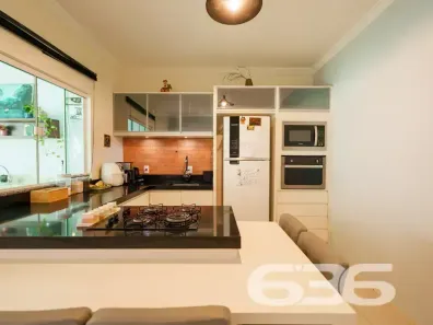 Sobrado com 2 Quartos à venda, 74m² no Jardim Sofia, Joinville