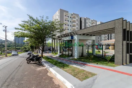 Apartamento com 2 Quartos para alugar, 43m² no Recanto dos Magnatas, Maringá