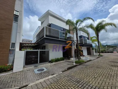 Casa de Condomínio com 5 Quartos à venda, 259m² no Recreio dos Bandeirantes, Rio de Janeiro