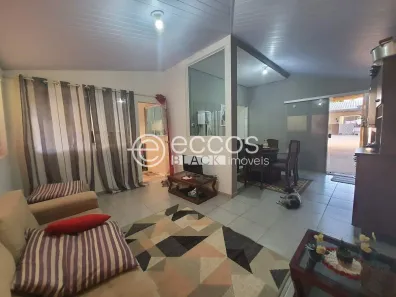 Casa com 3 Quartos à venda, 163m² no Shopping Park, Uberlândia
