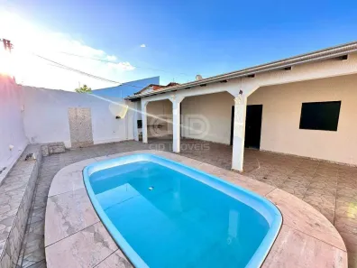 Casa com 3 Quartos para alugar, 197m² no Morada da Serra, Cuiabá